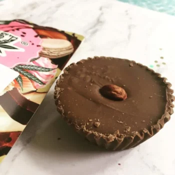 THC Milk Chocolate Hazelnut Cup Sweet NG